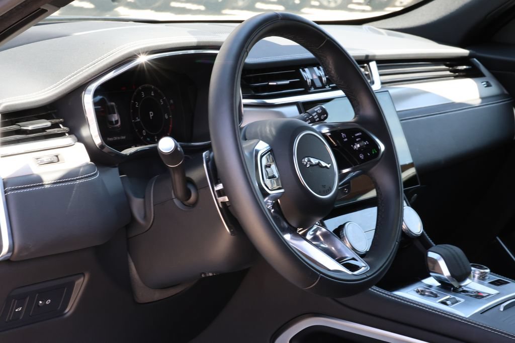 Used 2026 Jaguar F-PACE R-Dynamic S AWD/4WD image 12