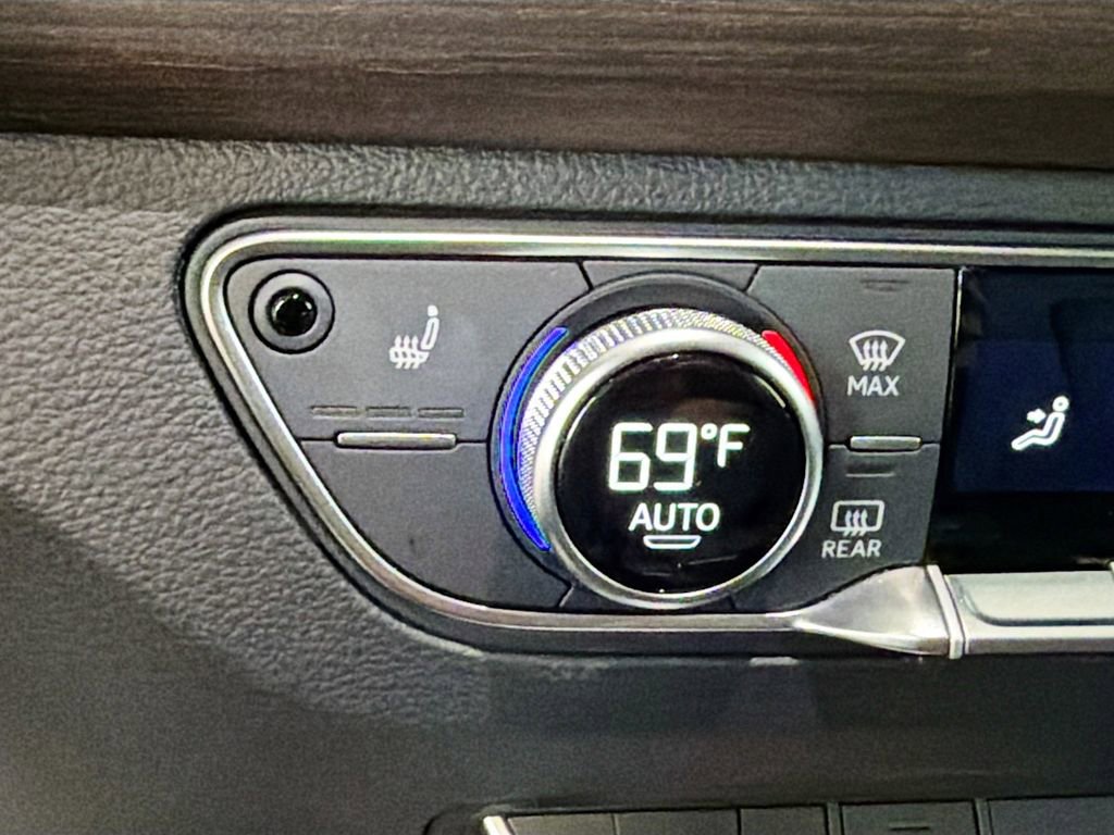 Used 2023 Audi Q5 2.0T Premium w/ Convenience Package image 18