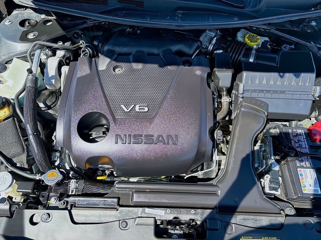 Used 2022 Nissan Maxima Platinum w/ Sport Mat Group FWD image 32