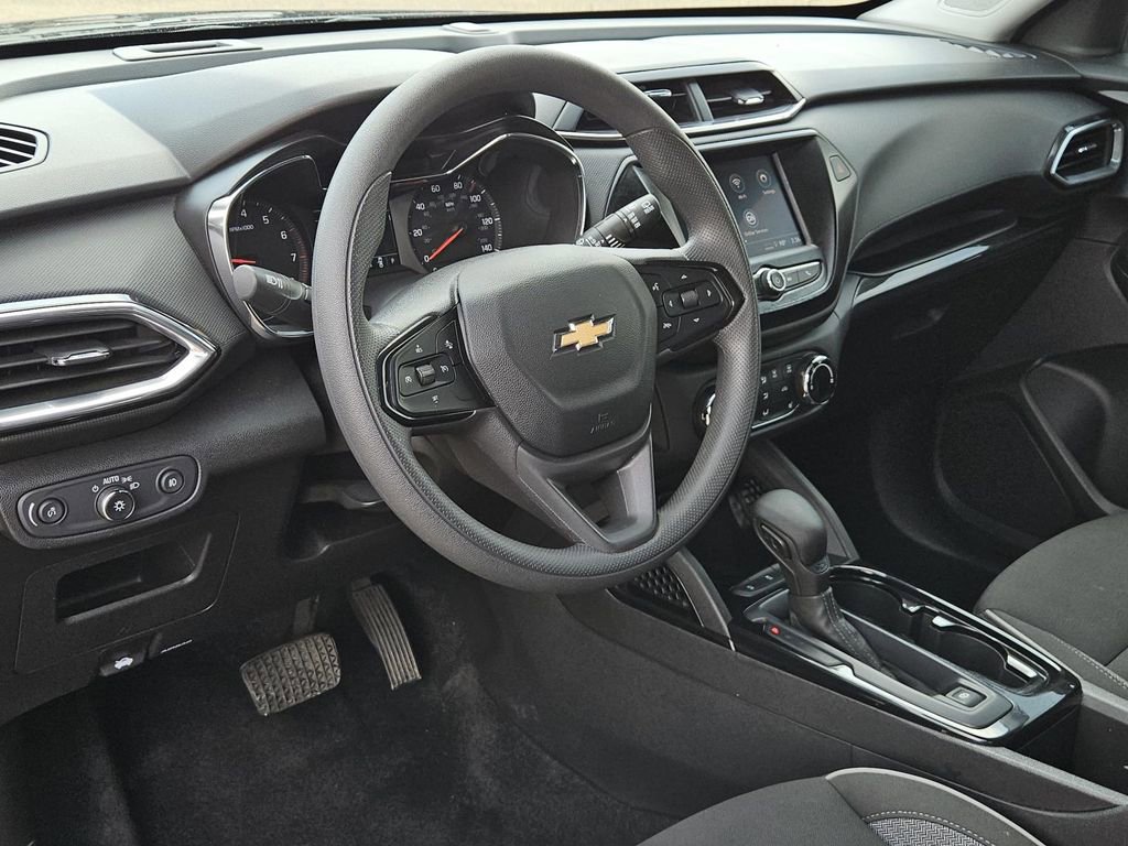 Used 2023 Chevrolet TrailBlazer LT image 19