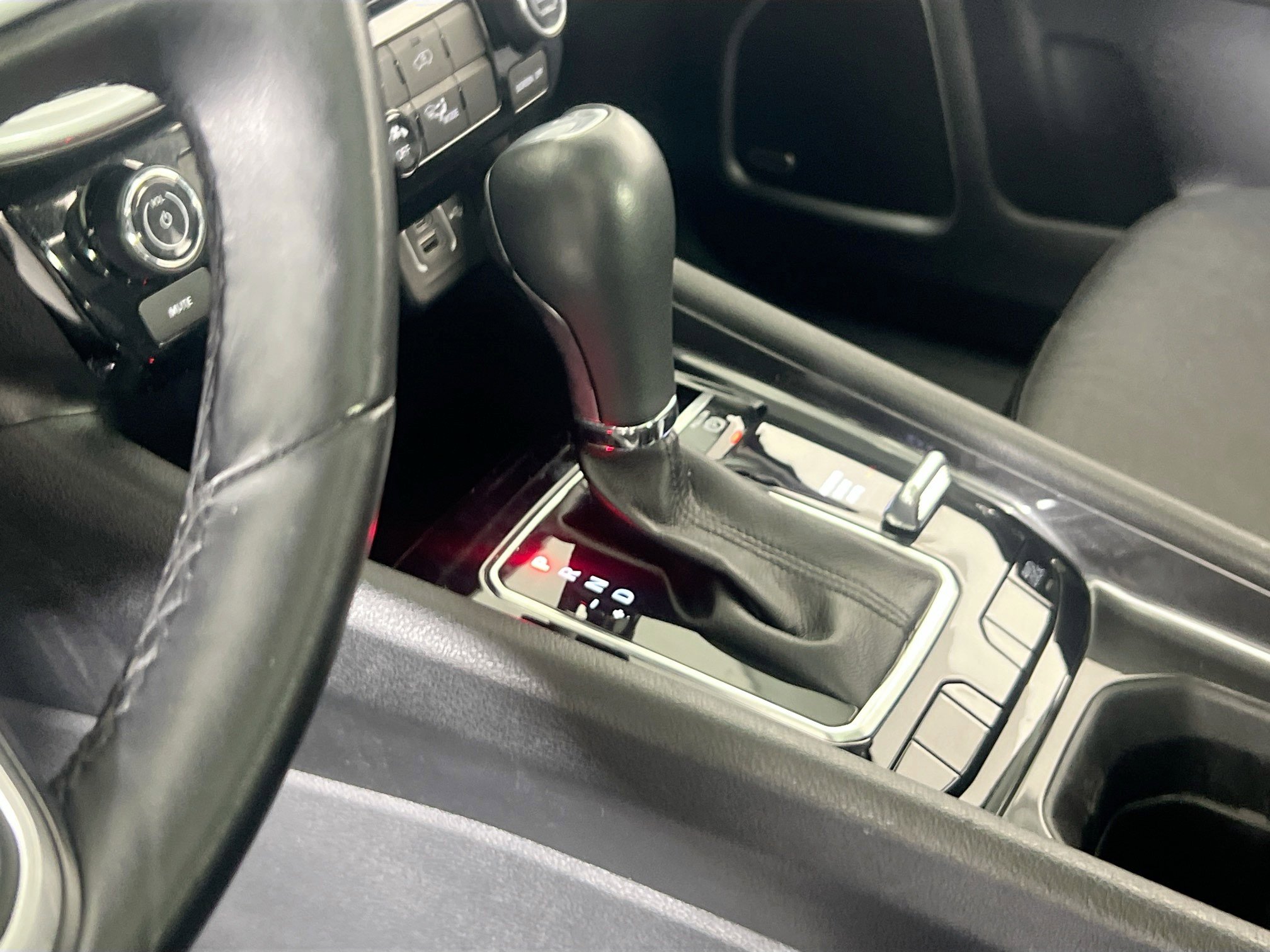 Used 2022 Jeep Compass Latitude w/ Sun and Sound Group image 16