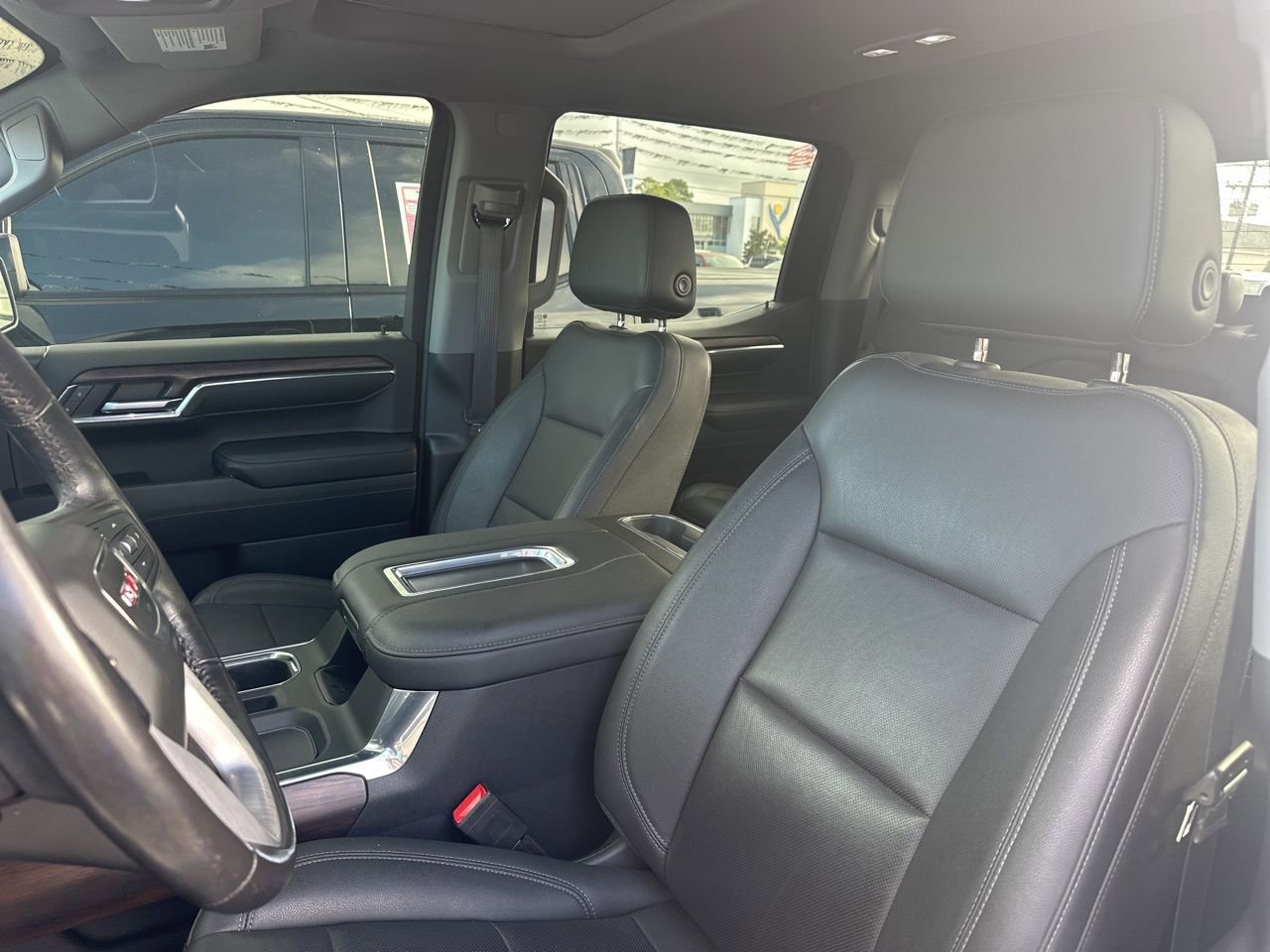 Used 2022 GMC Sierra 1500 SLT w/ SLT Premium Plus Package image 8