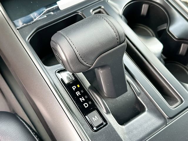 Used 2025 Ford F150 Lariat w/ Equipment Group 501A Mid image 17