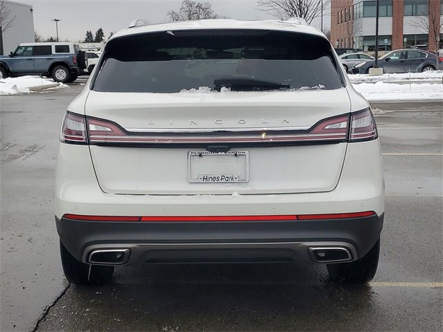 Used 2022 Lincoln Nautilus Reserve image 6