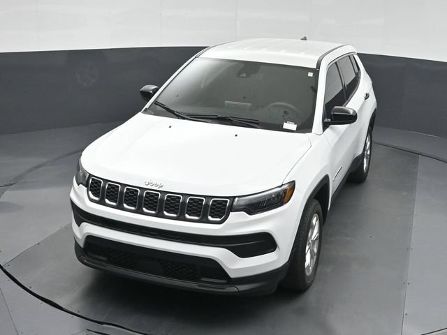 Used 2025 Jeep Compass Sport AWD/4WD image 36