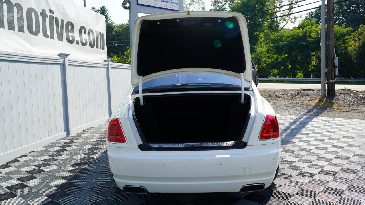 Used 2011 Rolls-Royce Ghost RWD image 94