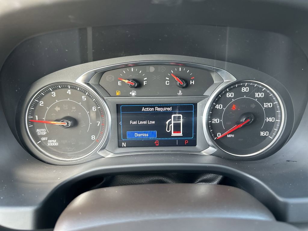 Used 2023 GMC Acadia SLE image 11