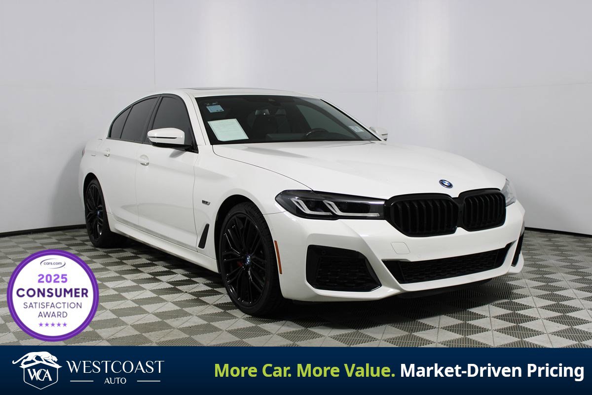 Used 2023 BMW 530e w/ M Sport Package image 1