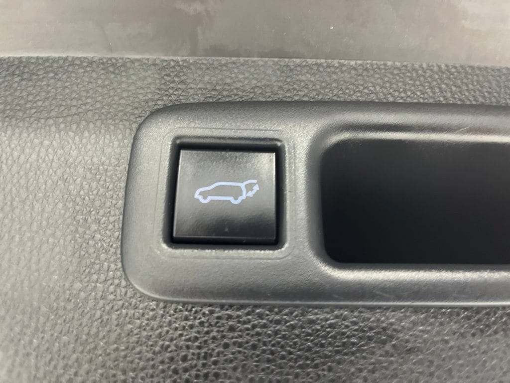 Used 2020 Toyota Highlander Limited AWD/4WD image 42