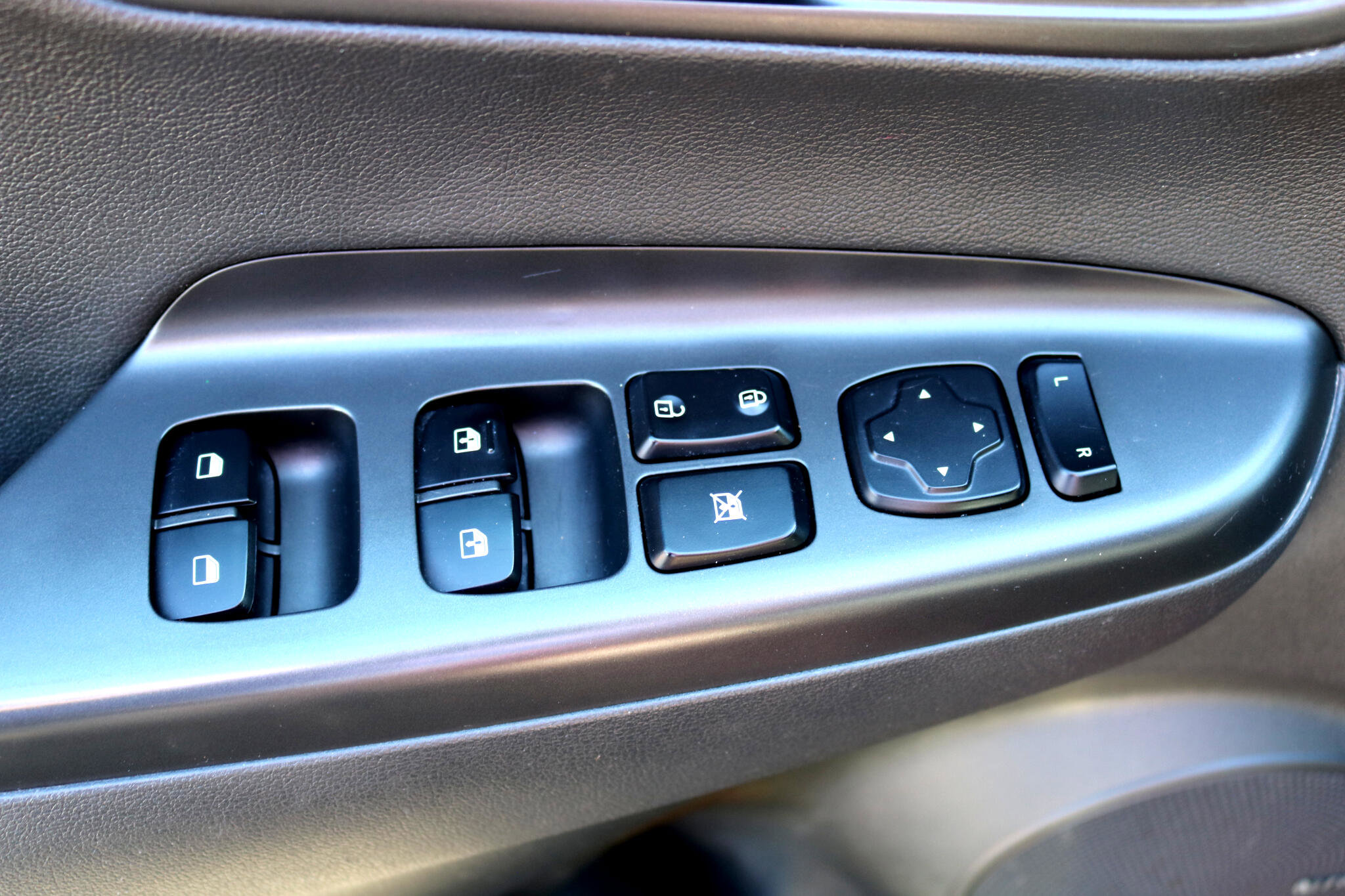 Used 2021 Hyundai Kona Ultimate image 13