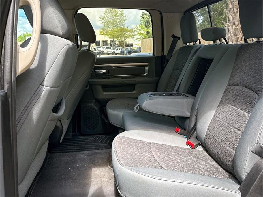 Used 2017 RAM 2500 Lone Star w/ Black Appearance Group AWD/4WD image 26