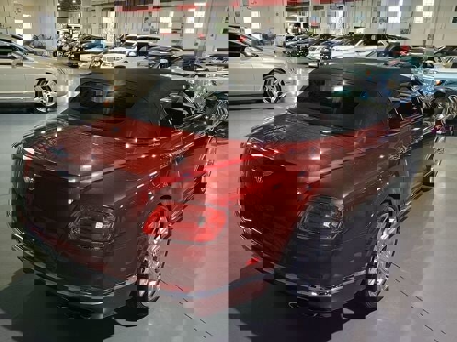 Used 2017 Bentley Continental GT image 25