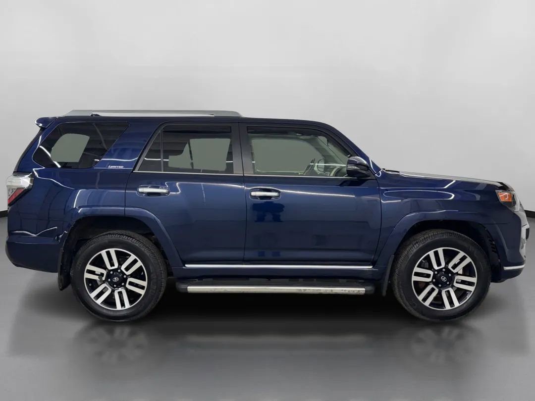Used 2018 Toyota 4Runner Limited image 11