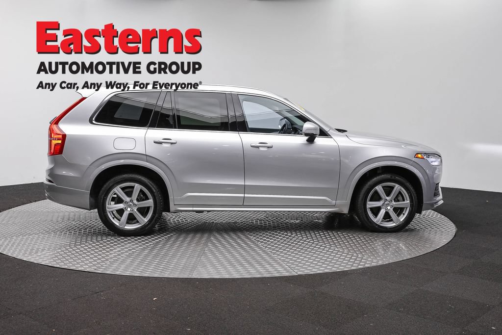Used 2022 Volvo XC90 T5 Momentum AWD/4WD image 4