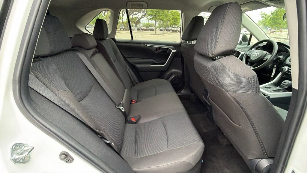 Certified 2025 Toyota RAV4 LE image 38