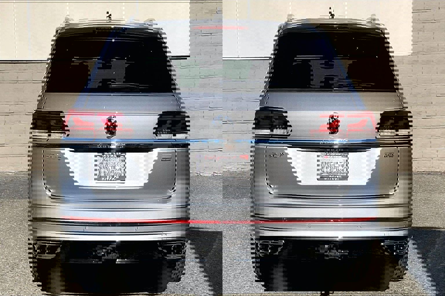 Certified 2022 Volkswagen Atlas SEL Premium image 3