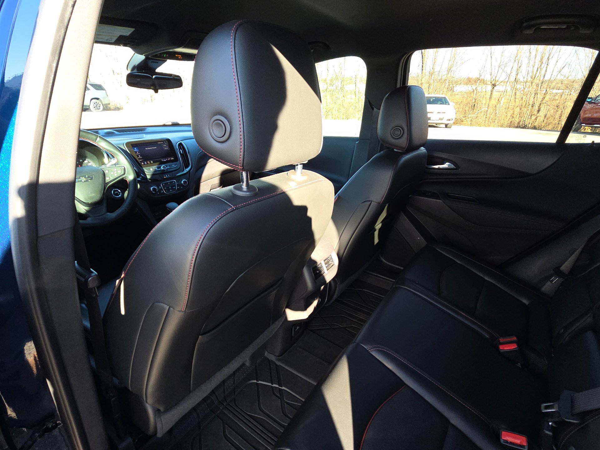 Used 2023 Chevrolet Equinox RS w/ RS Leather Package image 27