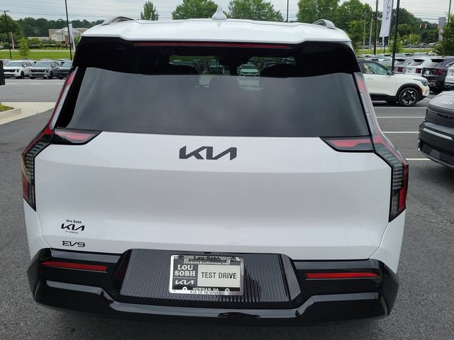 New 2026 Kia EV9 Land w/ Nightfall Edition Package AWD/4WD image 5
