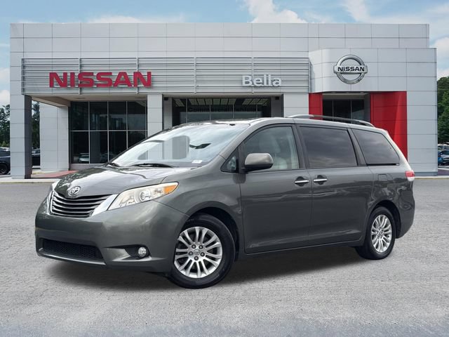 Used 2013 Toyota Sienna XLE