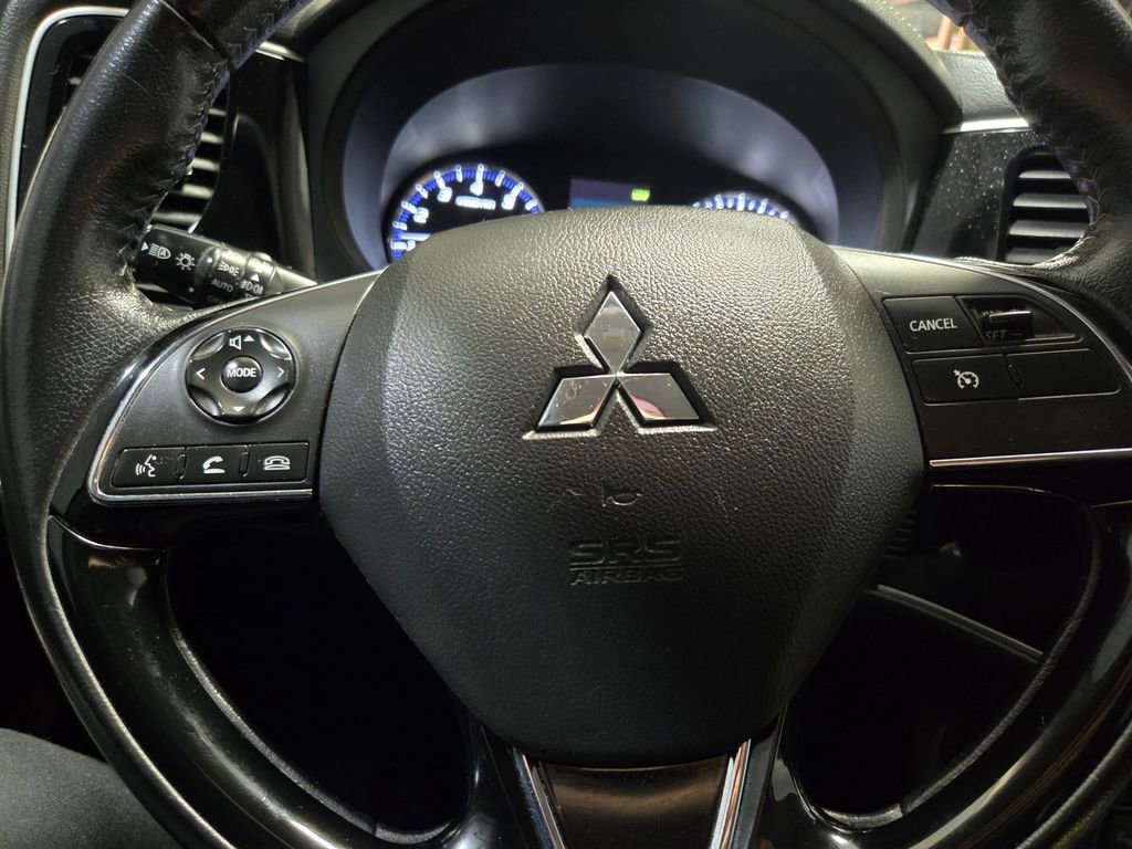 Used 2020 Mitsubishi Outlander SEL image 6