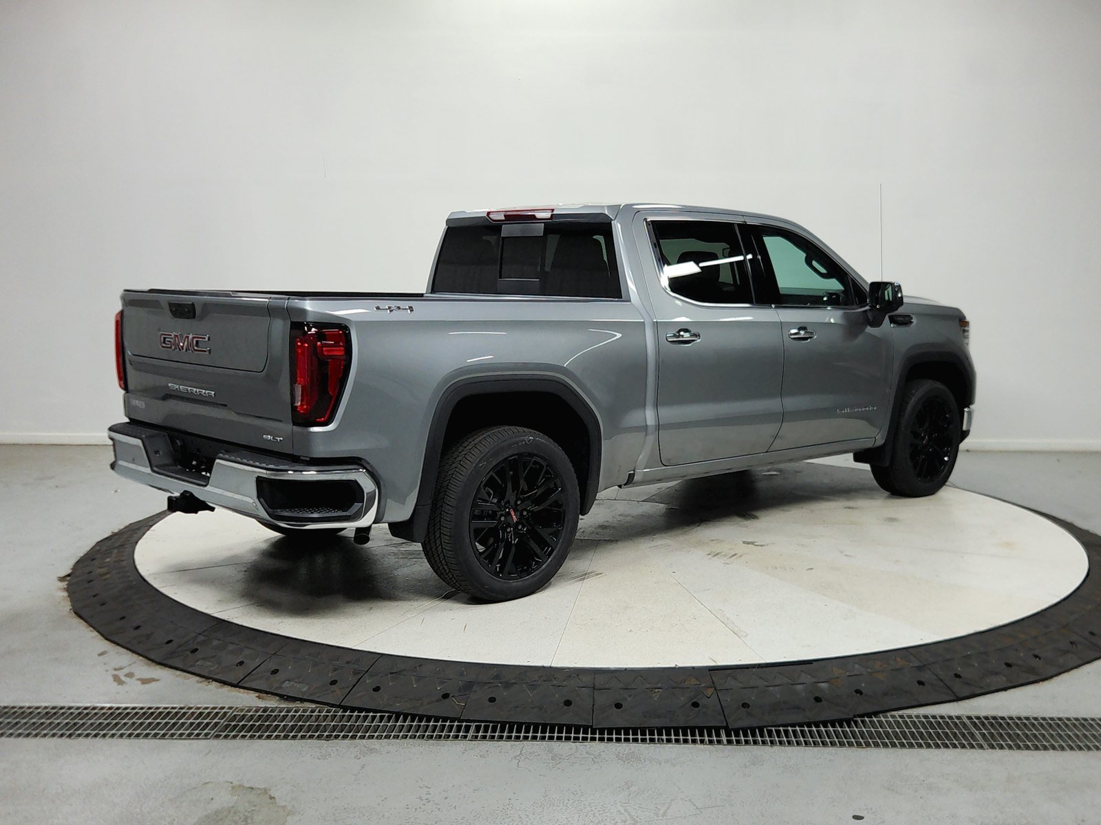New 2026 GMC Sierra 1500 SLT w/ SLT Convenience Package AWD/4WD image 8