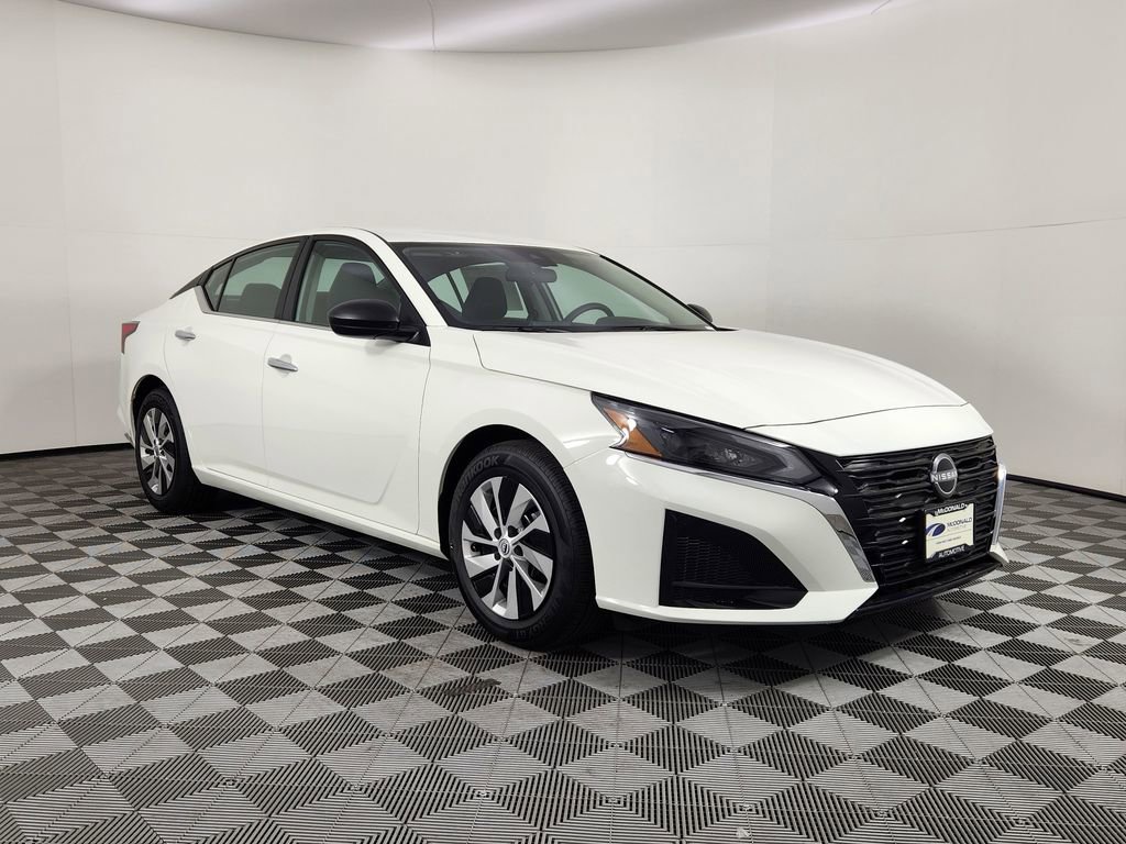 New 2025 Nissan Altima 2.5 S FWD image 6