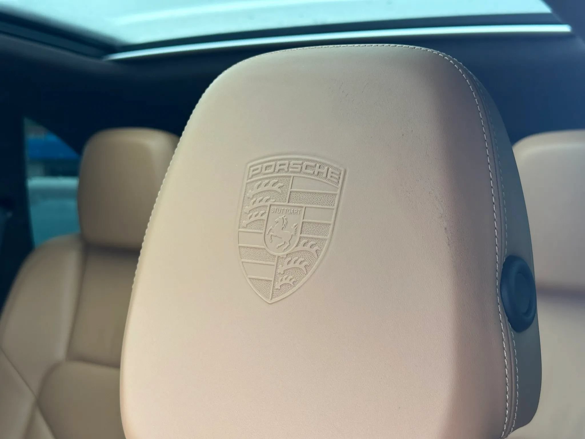 Used 2012 Porsche Cayenne Turbo AWD/4WD image 30