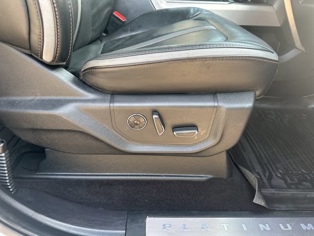 Used 2019 Ford F150 Platinum w/ Equipment Group 701A Luxury AWD/4WD image 32
