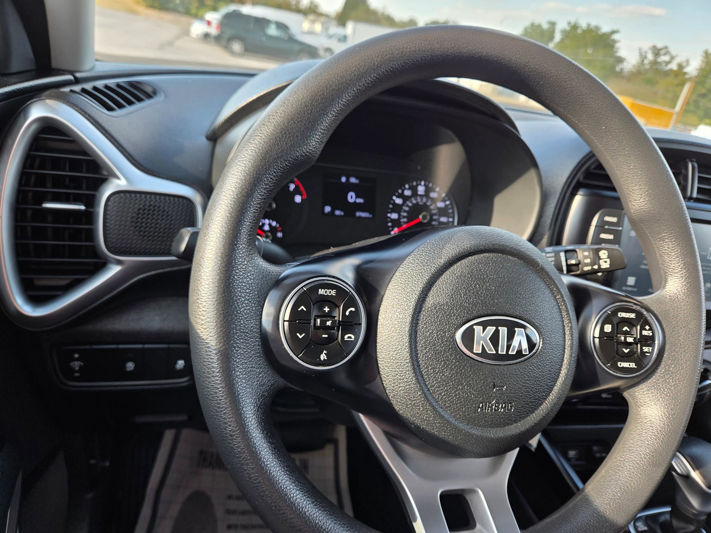 Used 2020 Kia Soul LX image 26