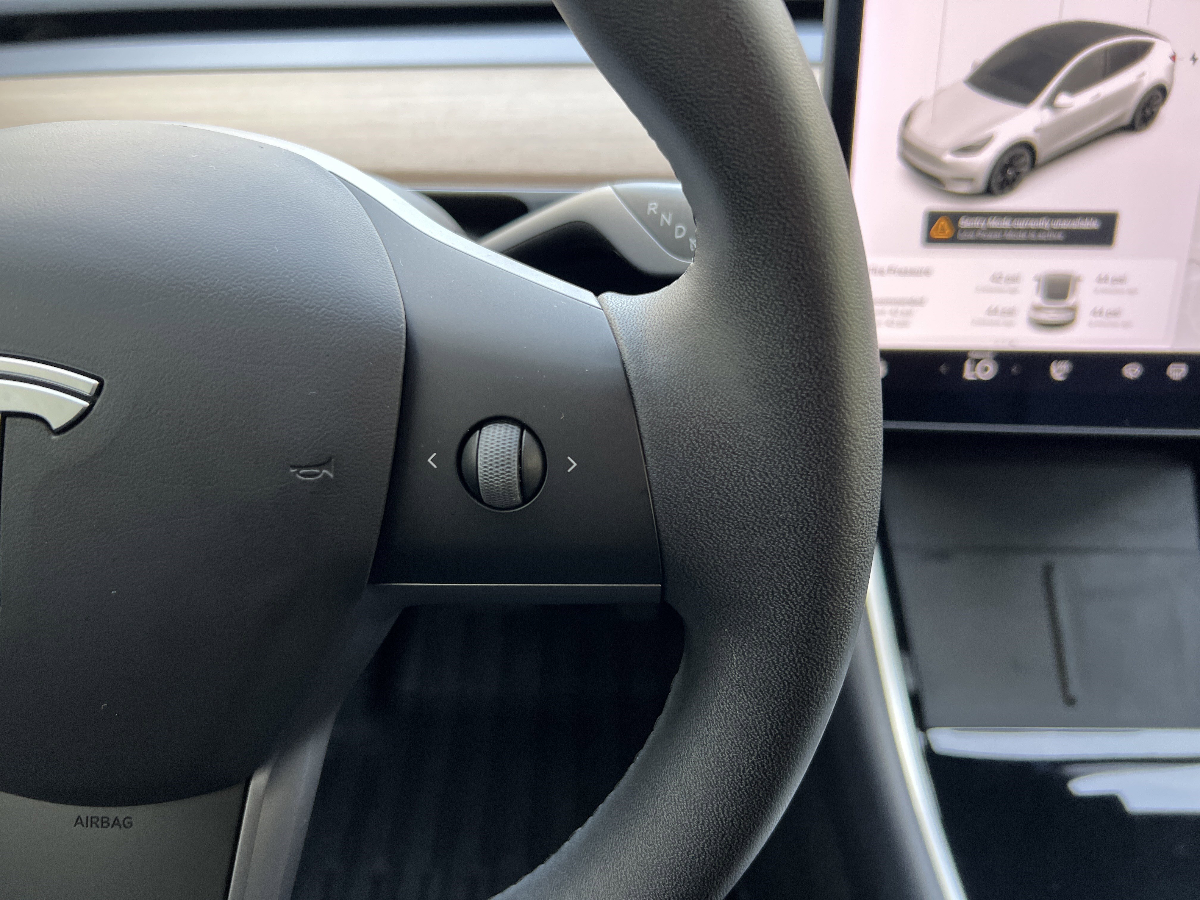 Used 2020 Tesla Model Y Long Range image 28
