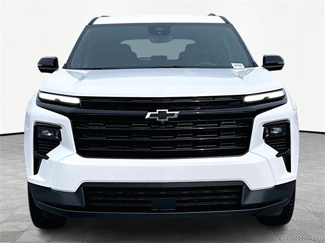 New 2026 Chevrolet Traverse LT w/ Midnight/Sport Edition image 2