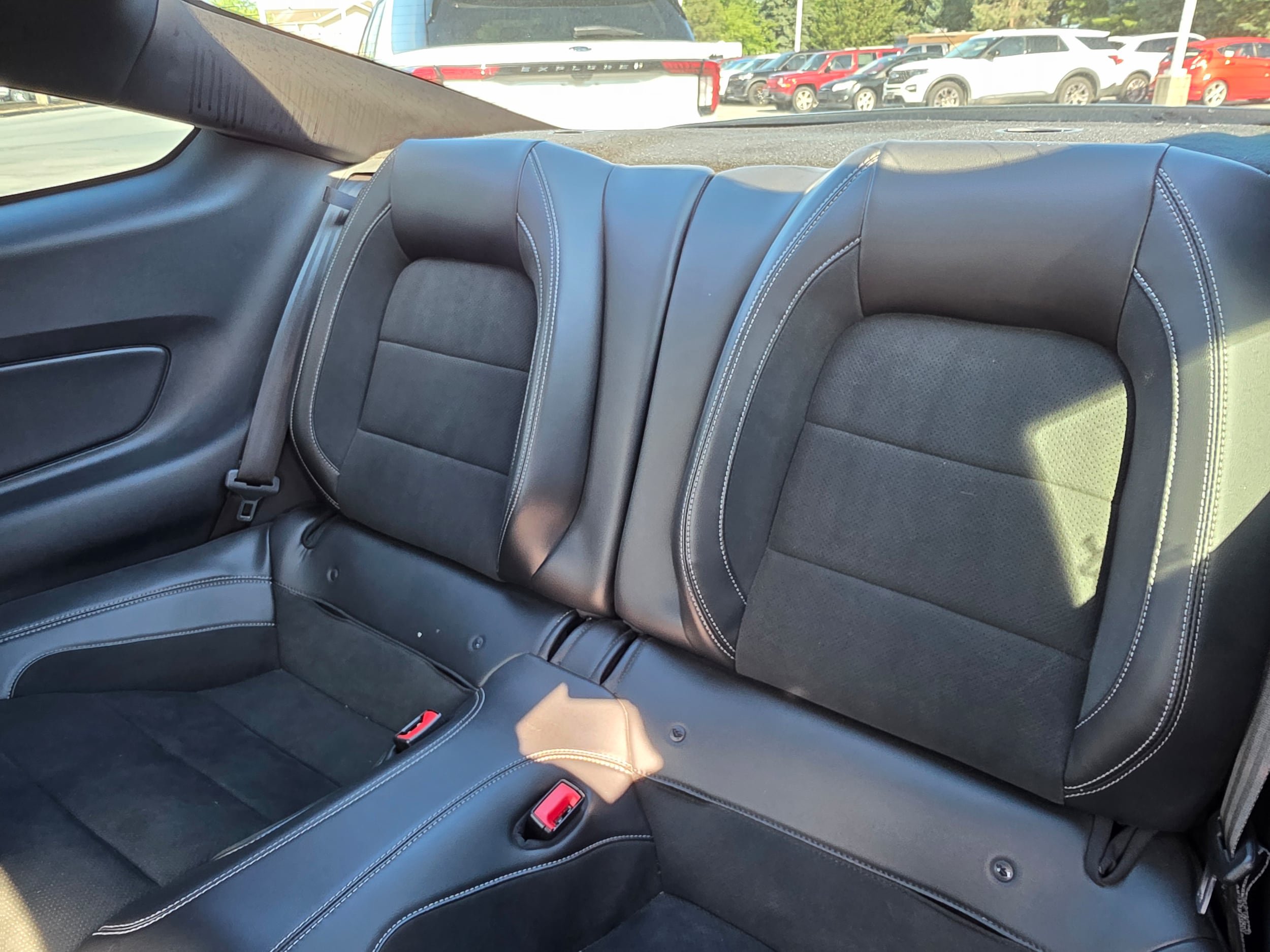 Certified 2018 Ford Mustang Shelby GT350 w/ Convenience Package RWD image 10