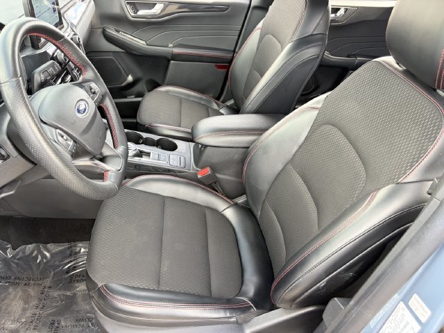 Used 2025 Ford Escape ST-Line Select AWD/4WD image 20