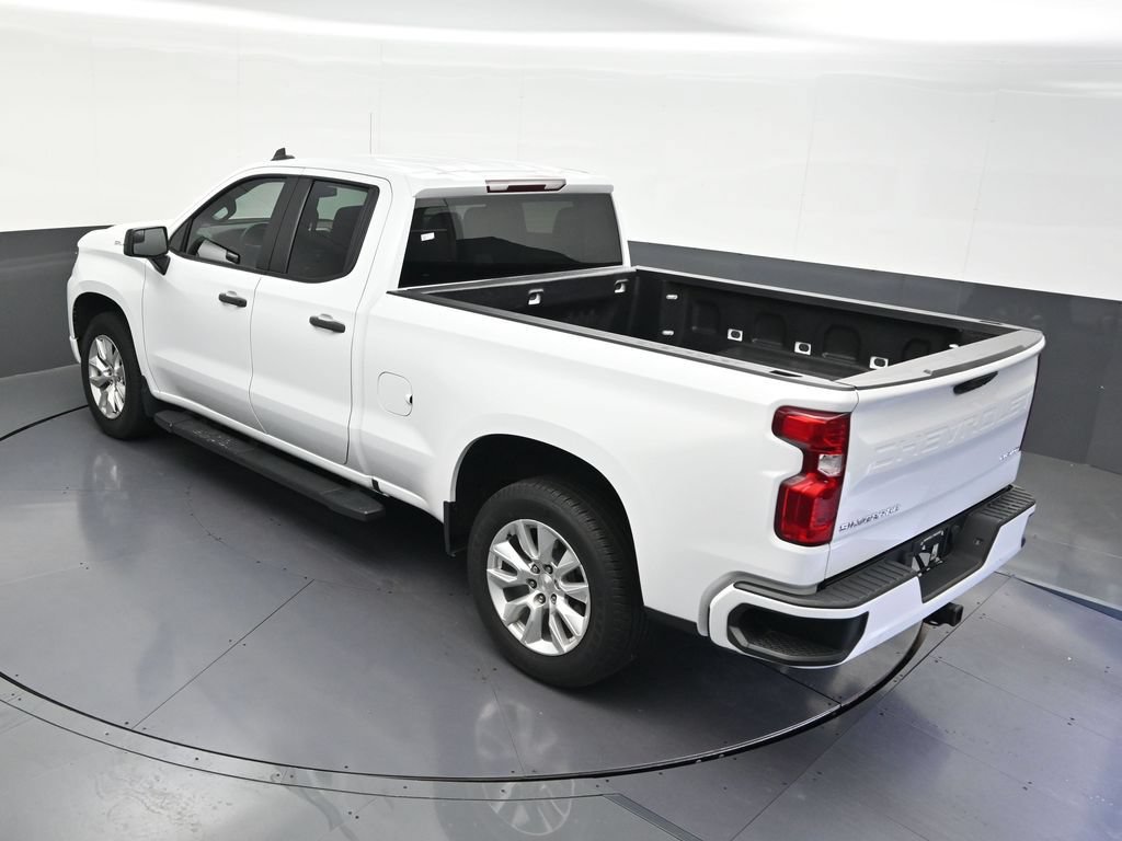 Used 2023 Chevrolet Silverado 1500 Custom RWD image 17