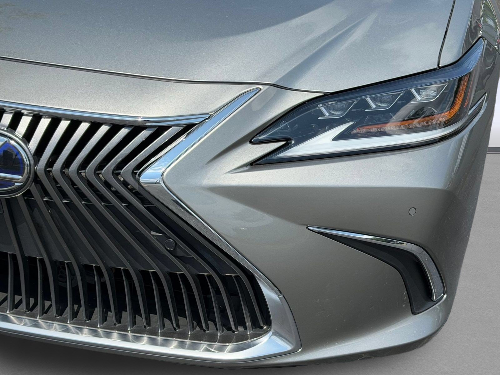 Certified 2021 Lexus ES 300h Ultra Luxury FWD image 13