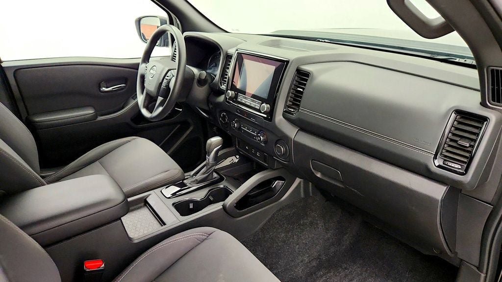 Used 2023 Nissan Frontier SV w/ Midnight Edition Package AWD/4WD image 20