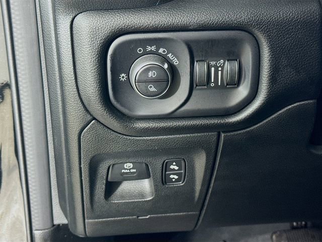 Used 2023 RAM 1500 Laramie AWD/4WD image 14