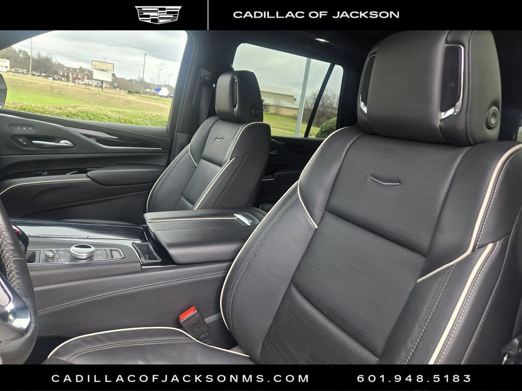 Certified 2024 Cadillac Escalade Sport image 11