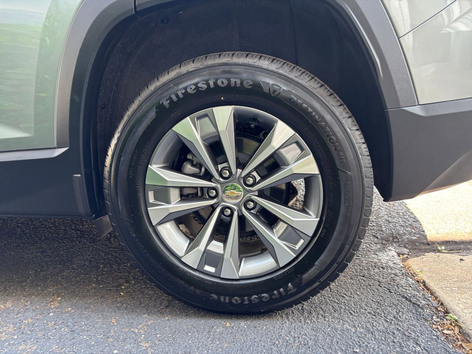 Used 2025 Chevrolet Equinox LT FWD image 30