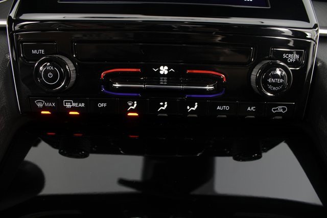 New 2025 Jeep Grand Cherokee Laredo image 6