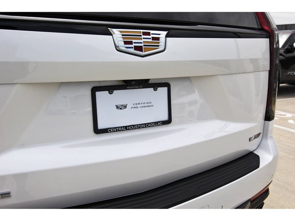 Certified 2024 Cadillac Escalade ESV V w/ Heavy-Duty Trailer Package AWD/4WD image 30
