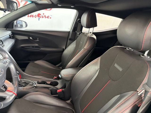 Used 2019 Hyundai Veloster 2.0 Premium FWD image 11