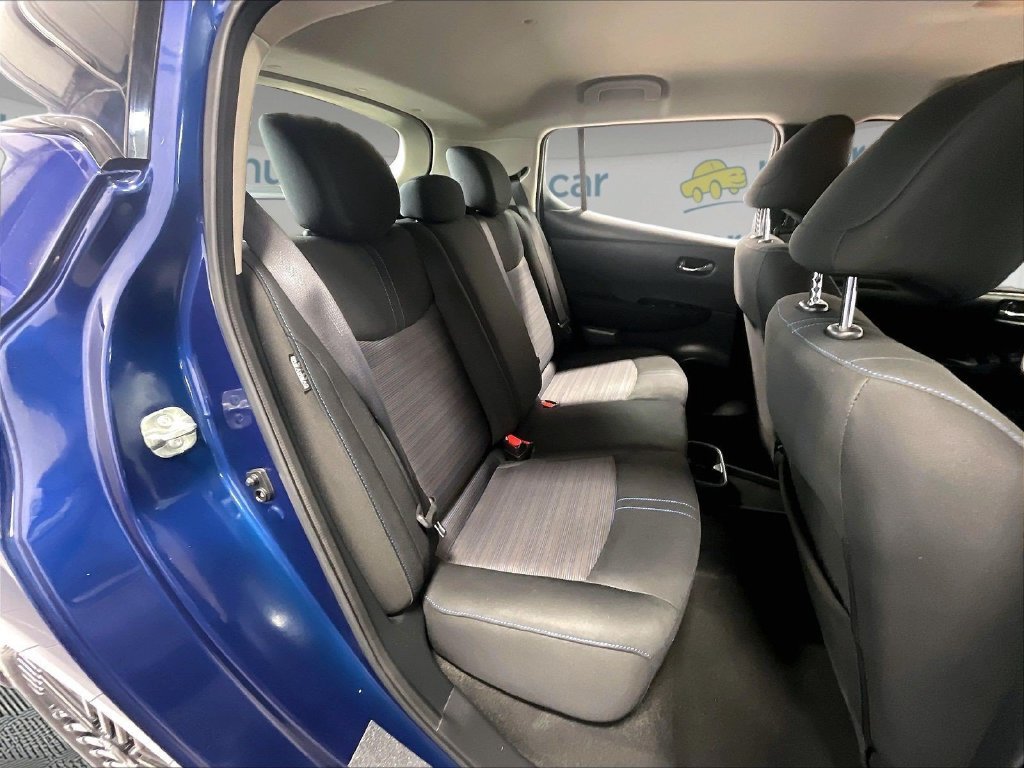 Certified 2025 Nissan Leaf SV Plus FWD image 16