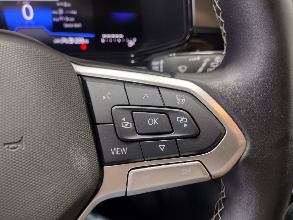 Certified 2025 Volkswagen Taos S AWD/4WD image 25