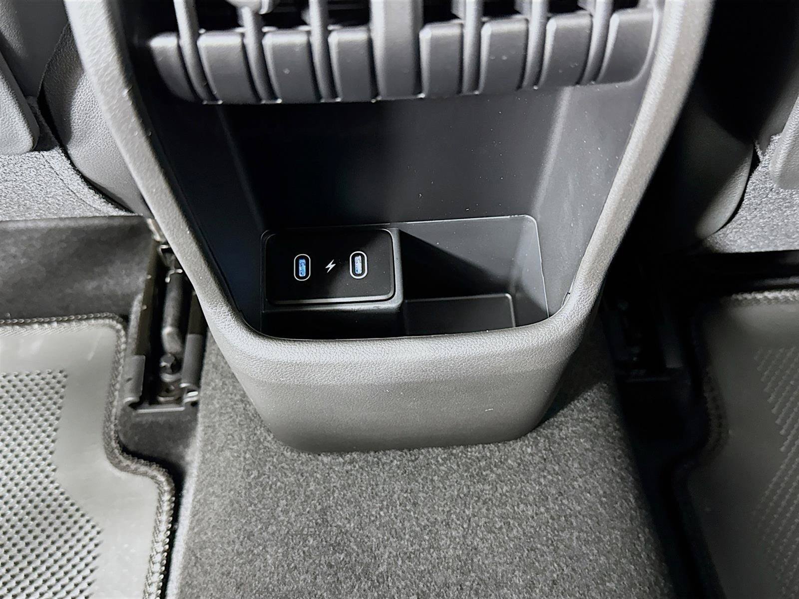 New 2026 Hyundai Kona SEL Premium FWD image 25