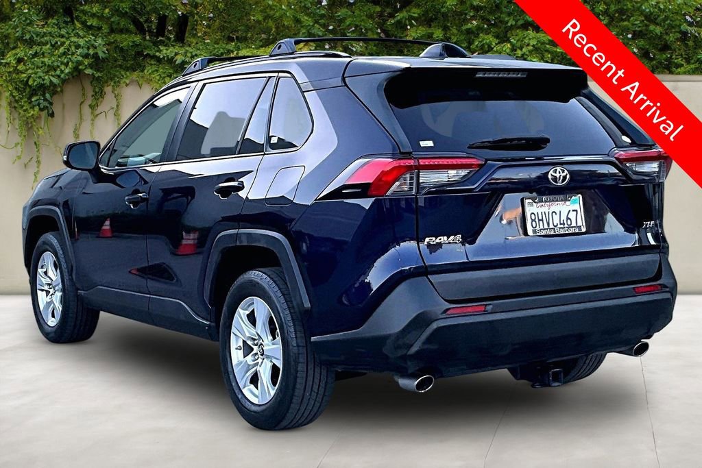 Used 2019 Toyota RAV4 XLE w/ All Weather Liner Package FWD image 4