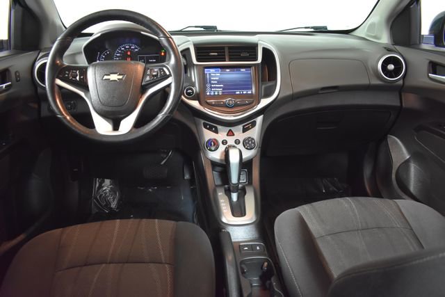 Used 2018 Chevrolet Sonic LT w/ Convenience Package image 25