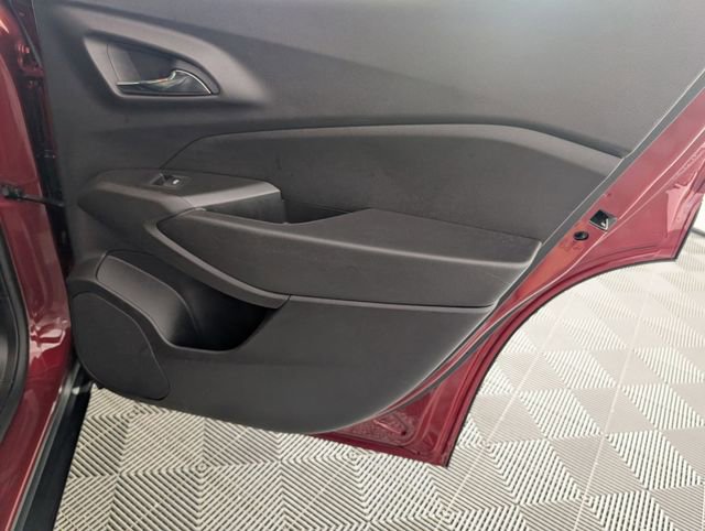 Certified 2025 Chevrolet Trax LT image 29