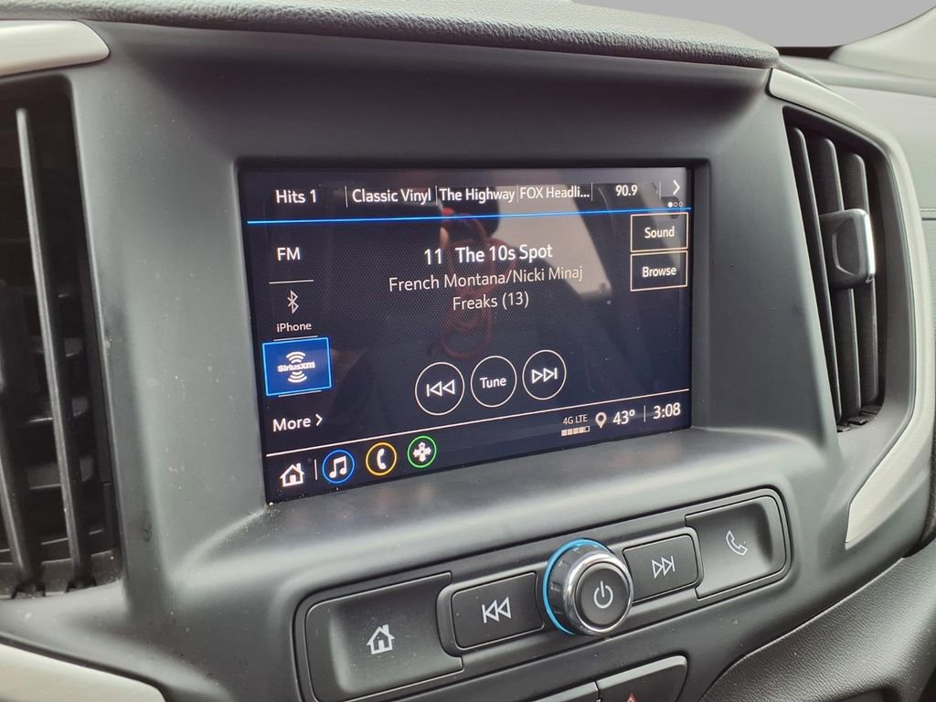 Used 2023 GMC Terrain SLE w/ Driver Convenience Package image 5