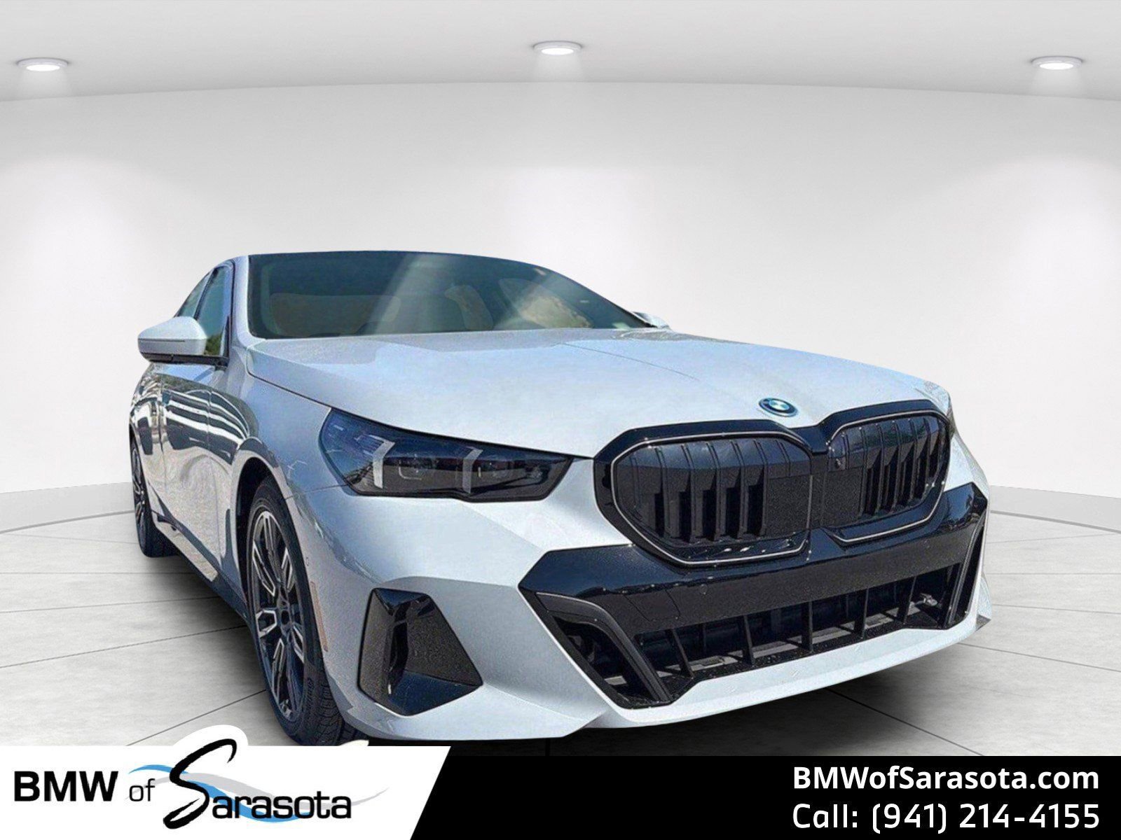 New 2026 BMW 550e xDrive w/ Executive Package AWD/4WD image 1